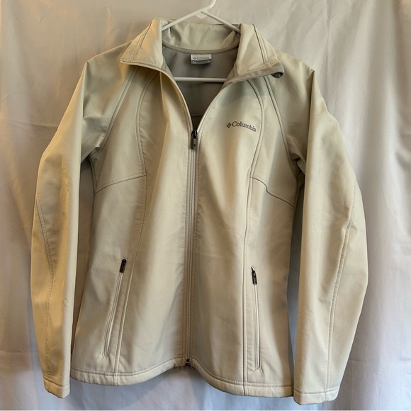 Columbia Beige Jacket - Picture 1 of 5